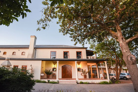 Lovane Boutique Wine Estate and Guest House