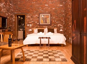 Lovane Boutique Wine Estate and Guest House