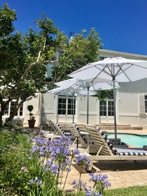 River Manor Boutique Hotel