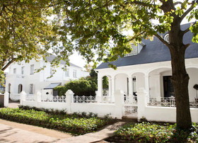 River Manor Boutique Hotel