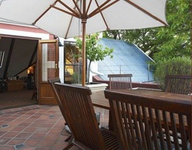 Roosenwijn Guest House