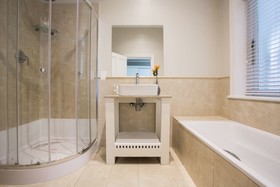 Summerwood Guesthouse