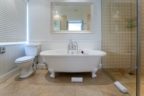 The Devon Valley Hotel