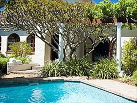 Tiana Guest House