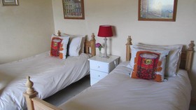 Seven Oaks Vineyard Cottages