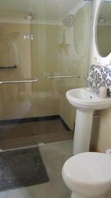 Seven Oaks Vineyard Cottages