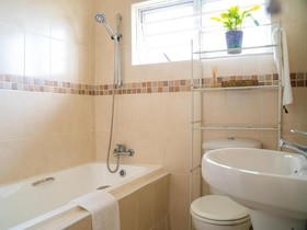 Dei Gratia Guesthouse
