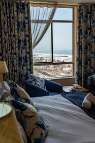 Gooderson Tropicana Hotel