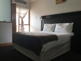 Hotel Savera