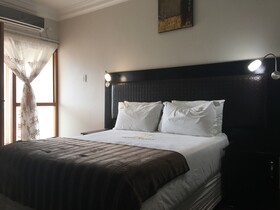 Hotel Savera