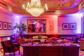 The Edward Hotel