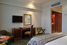 The Edward Hotel