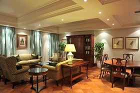 The Edward Hotel