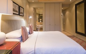 Royal Palm Hotel & Apartments