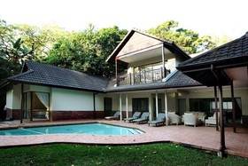 Marais Manor