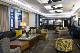ANEW Hotel Hilton