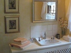 Coral Guest Cottages