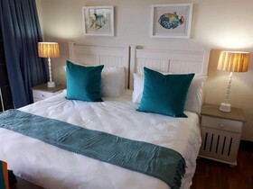 Dolphins Guest House