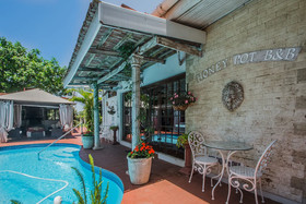 Honey Pot Bed & Breakfast Guest House