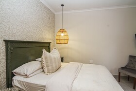 Shelbourne Lodge