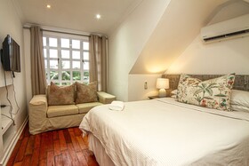 Shelbourne Lodge