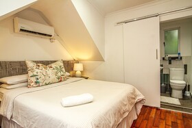 Shelbourne Lodge