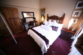 Le Cozmo Guest House