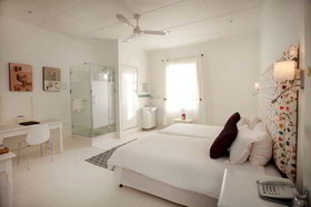 Karoo Art Hotel