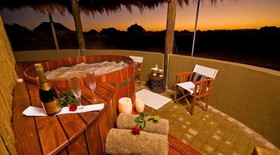 BotseBotse Luxury Retreat