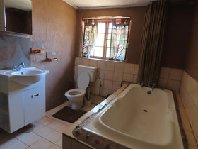 Nokeng Eco Lodge