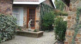 Gemsbok Cottage