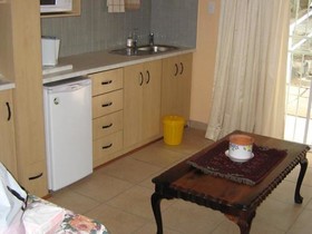 Alvaria Guesthouse