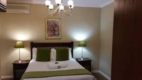 Bayswater Lodge