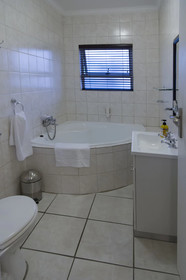 Bayswater Lodge
