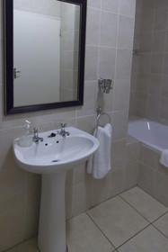 Bayswater Lodge