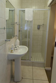 Bayswater Lodge