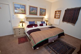 Flo-Ben Guest House