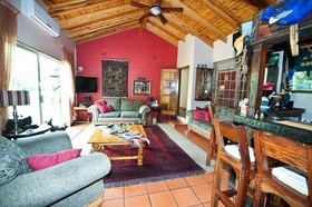 Flo-Ben Guest House