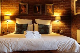 Liedjiesbos Guest House