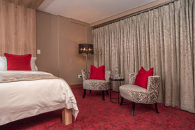 Loch Logan Hotel
