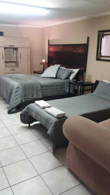 Villa Rosa Inn