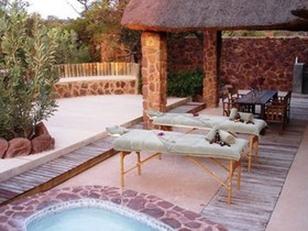 Abloom Bush Lodge & Spa Retreat