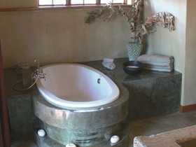 Abloom Bush Lodge & Spa Retreat