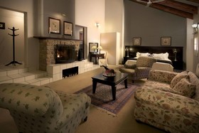 The Highlander Hotel