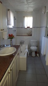 Autumn Breeze Manor & Lodge
