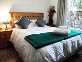 Autumn Breeze Manor & Lodge