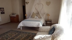 Autumn Breeze Manor & Lodge