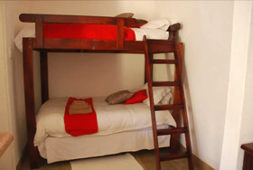D&H Guesthouse