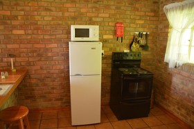 Thaba Tsweni Lodge & Safaris