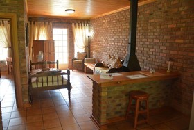 Thaba Tsweni Lodge & Safaris